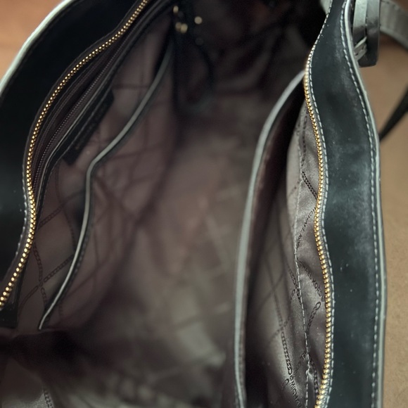 MIchael Kors Tote Handbag - Picture 3 of 3